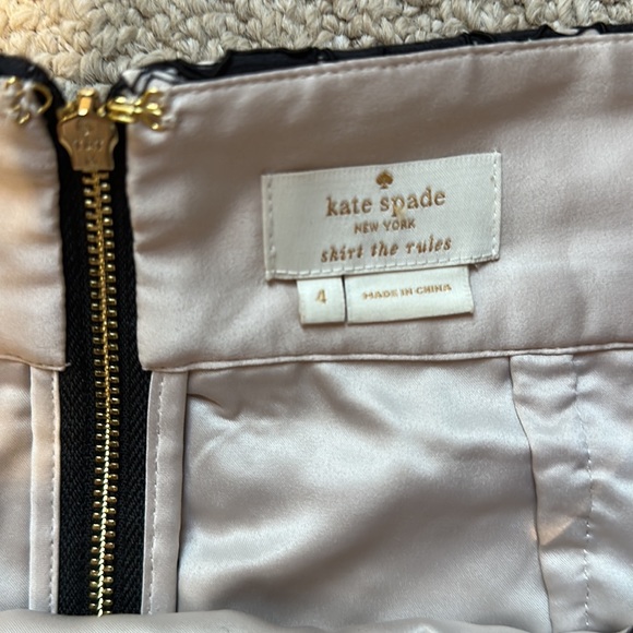 ♠️Kate Spade Lace Skirt - Picture 4 of 9